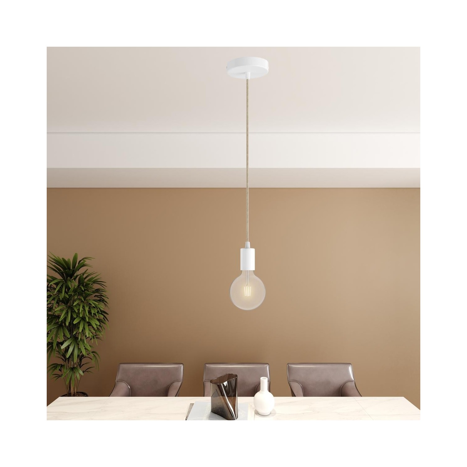 Fermaluce EIVA avec extension courbée, abat-jour Swing et douille IP65 waterproof