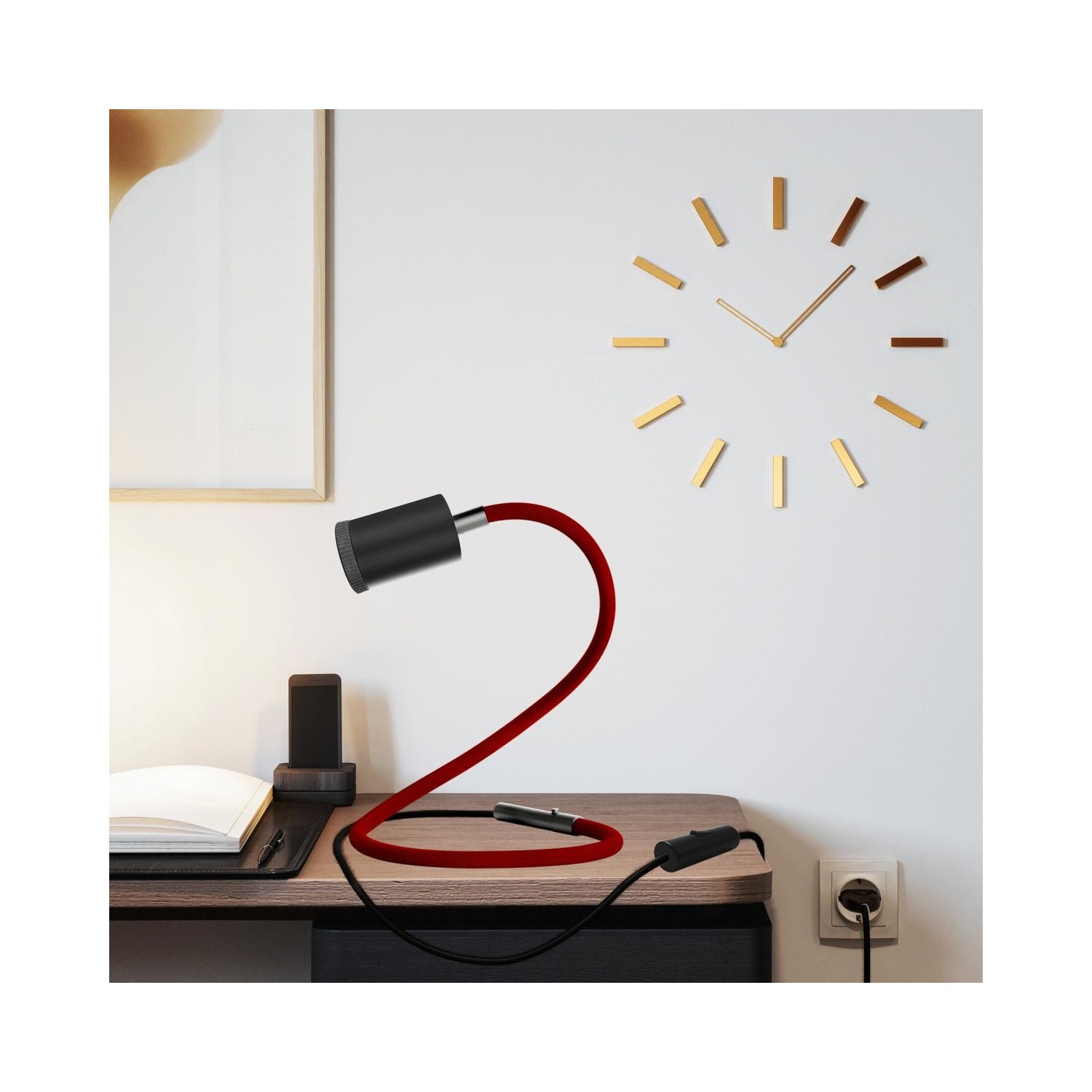 Fermaluce EIVA avec extension courbée, abat-jour Swing et douille IP65 waterproof