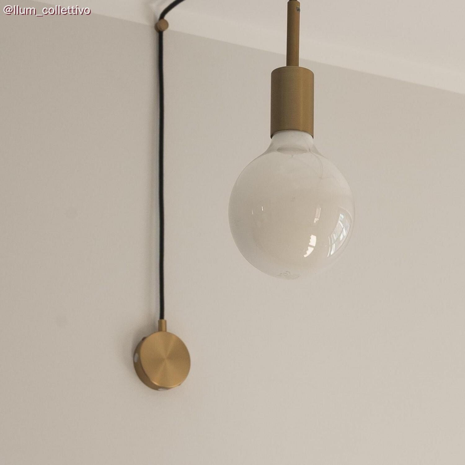 Ampoule Dorée LED Ellipse 170 8,5W 806Lm E27 2200K Dimmable - H04