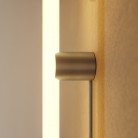 Lampe avec prise, finition métallique et ampoule LED linéaire S14d