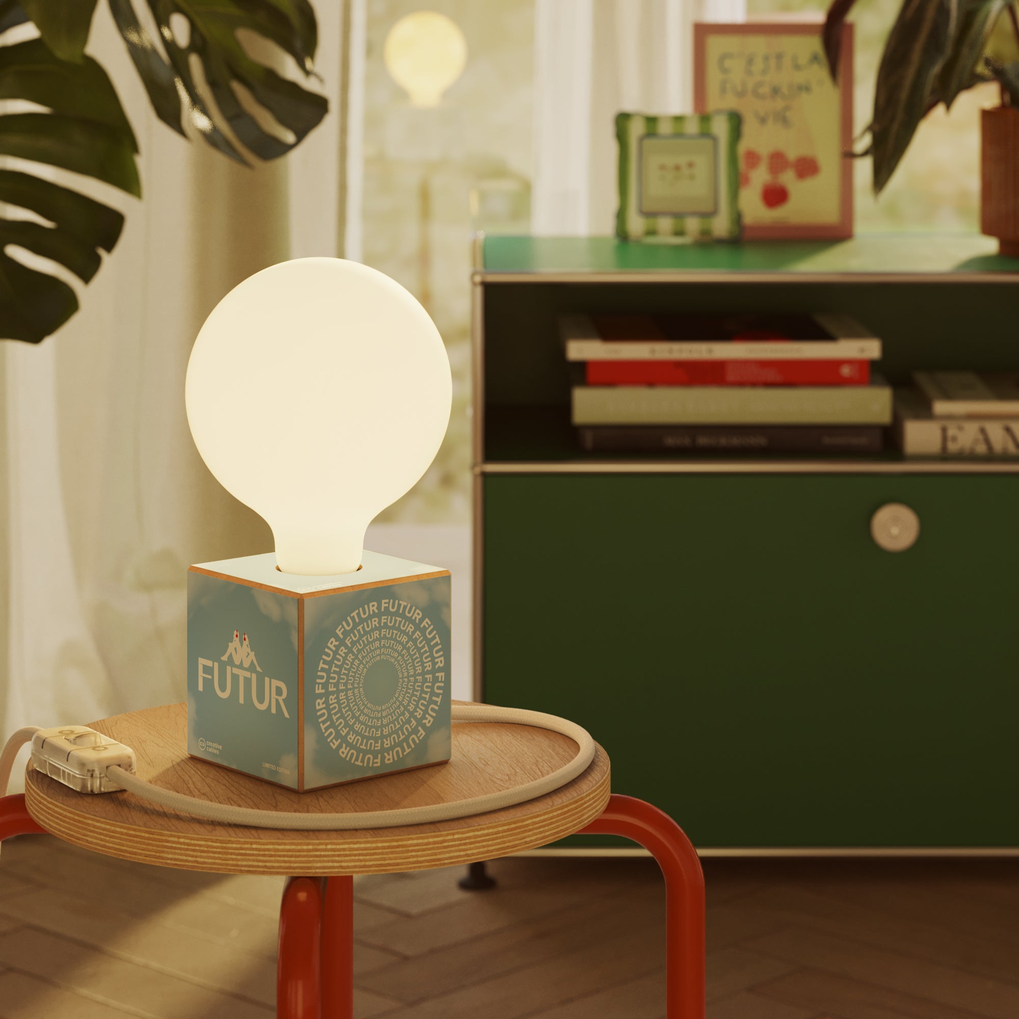 Lampe de table Cubetto "Futur" avec Ampoule globe effet porcelaine - Futur festival