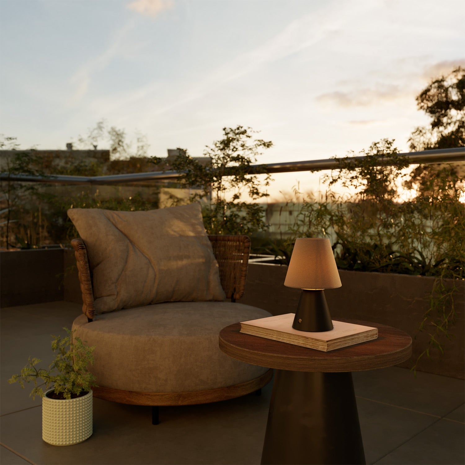 Lampada portatile ricaricabile Cabless11 con lampadina a goccia e paralume - Nero - Creative Cables