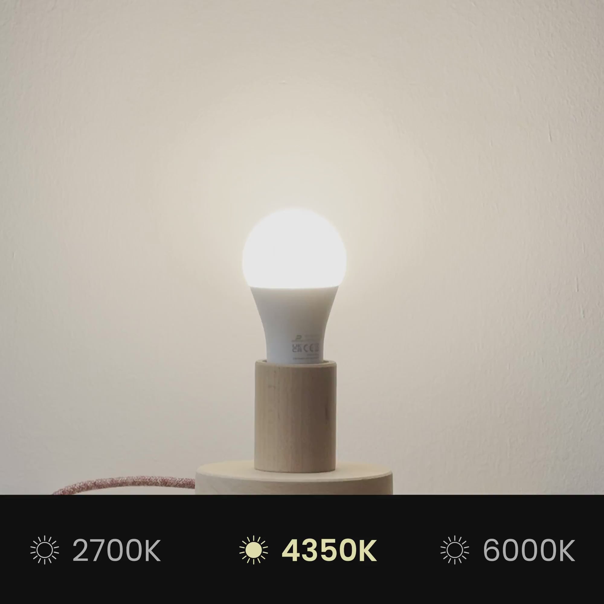 Charger la vidéo : Abat-jour Impero L pour lampe de table ou applique avec douille E27 - Fabriqué en France - Laine Bleue